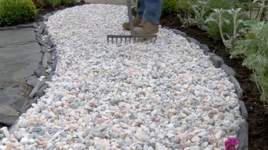 The best way to lay gravel