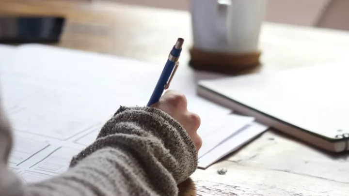 how to be organized for school: 9  Tips for Students