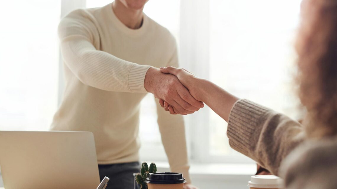 The Power of Networking: Building Business Relationships That Last